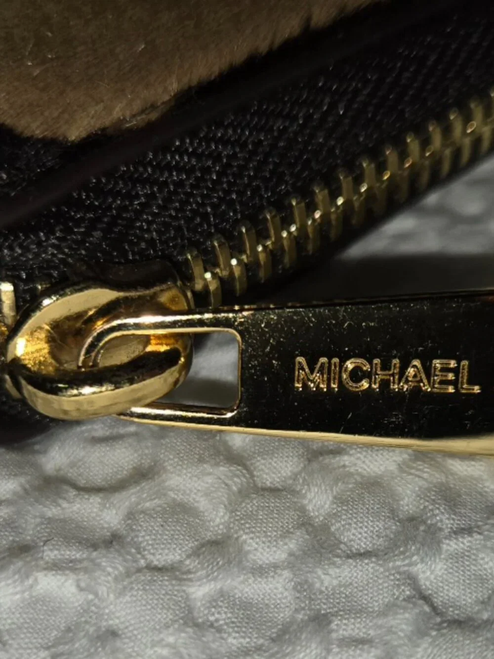 Michael Kors Haircalf Camouflage Jet Set Travel Zip Around Wallet Camo Gold